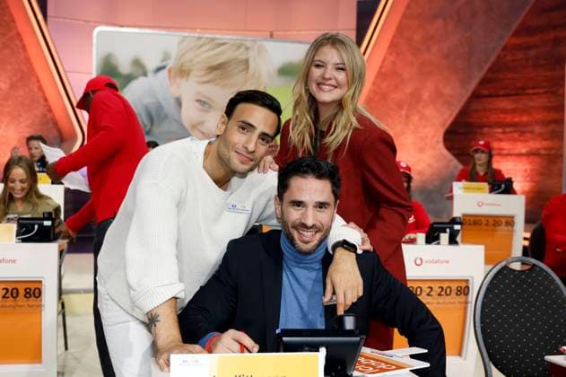 Timur Ülker, Jan Kittmann und Josefin Bressel beim 30. RTL-Spendenmarathon 2025 im Studio 8 der EMG Studios. Hürth, 21.11.2025