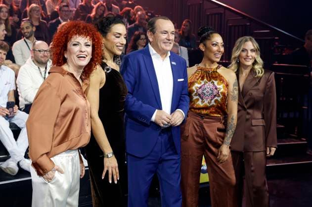 Lucy Diakovska, Nadja Benaissa, Wolfram Kons, Jessica Wahls und Sandy Mölling von den No Angels beim 30. RTL-Spendenmarathon 2025 im Studio 8 der EMG Studios. Hürth, 21.11.2025