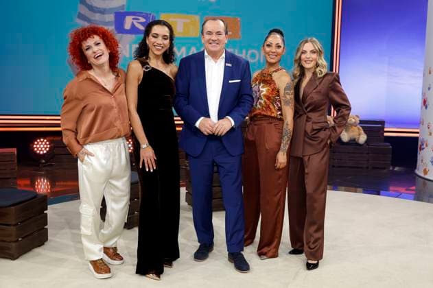 Lucy Diakovska, Nadja Benaissa, Wolfram Kons, Jessica Wahls und Sandy Mölling von den No Angels beim 30. RTL-Spendenmarathon 2025 im Studio 8 der EMG Studios. Hürth, 21.11.2025