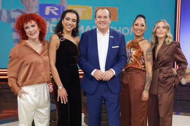 Lucy Diakovska, Nadja Benaissa, Wolfram Kons, Jessica Wahls und Sandy Mölling von den No Angels beim 30. RTL-Spendenmarathon 2025 im Studio 8 der EMG Studios. Hürth, 21.11.2025