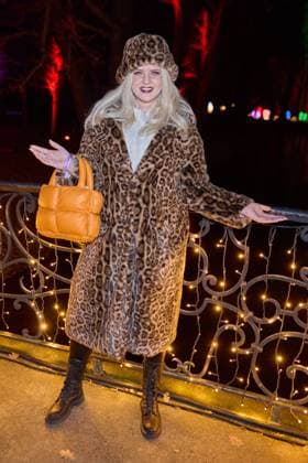 Sarah Knappik - Eröffnung von Weihnachten im Tierpark Friedrichsfelde 2025 am 21.11.2025 in Berlin. Weihnachten im Tierpark Friedrichsfelde