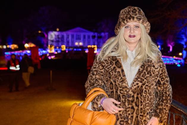 Sarah Knappik - Eröffnung von Weihnachten im Tierpark Friedrichsfelde 2025 am 21.11.2025 in Berlin. Weihnachten im Tierpark Friedrichsfelde