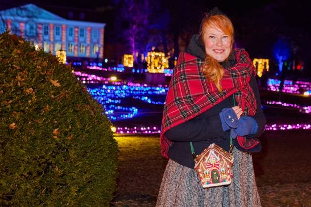 Enie van de Meikokjes - Eröffnung von Weihnachten im Tierpark Friedrichsfelde 2025 am 21.11.2025 in Berlin. Weihnachten im Tierpark Friedrichsfelde