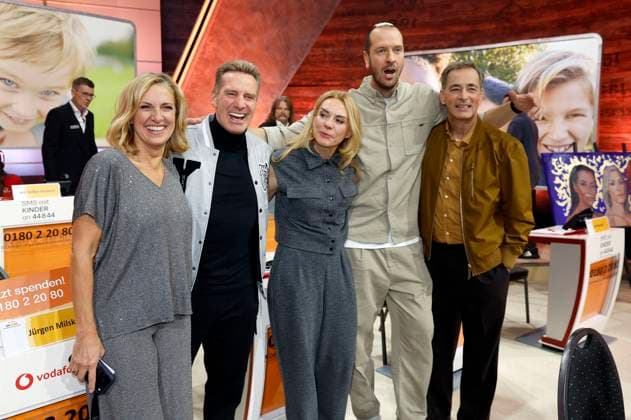 Gesa Eberl, Jürgen Milski, Inga Leschek, Pascal Hens und Jan Sosniok beim 30. RTL-Spendenmarathon 2025 im Studio 8 der EMG Studios. Hürth, 21.11.2025