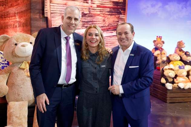 Stephan Schmitter, Inga Leschek und Wolfram Kons beim 30. RTL-Spendenmarathon 2025 im Studio 8 der EMG Studios. Hürth, 21.11.2025