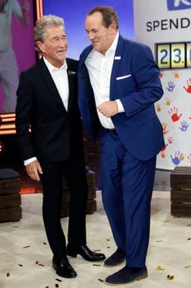 Peter Maffay und Wolfram Kons beim 30. RTL-Spendenmarathon 2025 im Studio 8 der EMG Studios. Hürth, 21.11.2025