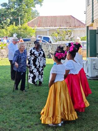 21-11-2025 Antillen Princess Beatrix visited the Public Library and the Government Guest House on the island of Sint Eustatius. Â  Copyright: xPPEx