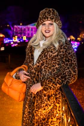 abb- Sarah Knappik zu Gast bei der Premiere Weihnachten im Tierpark mit Promis am 21.11.2025 in Berlin Berlin Deutschland
