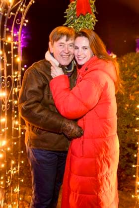 abb- Klaus Fricke und Katrin Wrobel zu Gast bei der Premiere Weihnachten im Tierpark mit Promis am 21.11.2025 in Berlin Berlin Deutschland