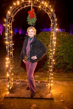 abb- Eva Imhof Wetter Moderatorin zu Gast bei der Premiere Weihnachten im Tierpark mit Promis am 21.11.2025 in Berlin Berlin Deutschland