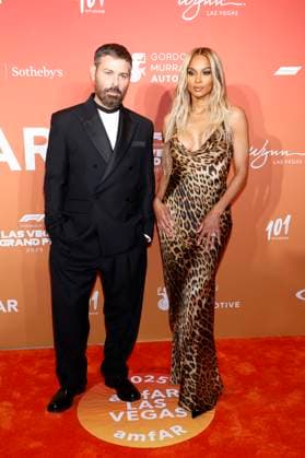 Fausto Puglisi und Ciara bei der amfAR Las Vegas Gala 2025 im Hotel Wynn Las Vegas. Las Vegas, 21.11.2025