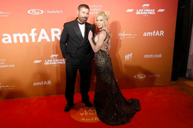 Fausto Puglisi mit Gast bei der amfAR Las Vegas Gala 2025 im Hotel Wynn Las Vegas. Las Vegas, 21.11.2025