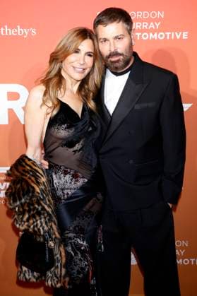 Jo Champa und Fausto Puglisi bei der amfAR Las Vegas Gala 2025 im Hotel Wynn Las Vegas. Las Vegas, 21.11.2025