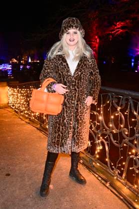 Sarah Knappik bei der Eröffnung von Weihnachten im Tierpark 2025 am Schloss Friedrichsfelde im Tierpark Berlin. Berlin, 21.11.2025