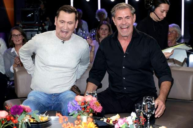 Ingo Naujoks und Sven Martinek bei der Aufzeichnung der NDR Talk Show im NDR Fernsehstudio Lokstedt. Hamburg, 21.11.2025