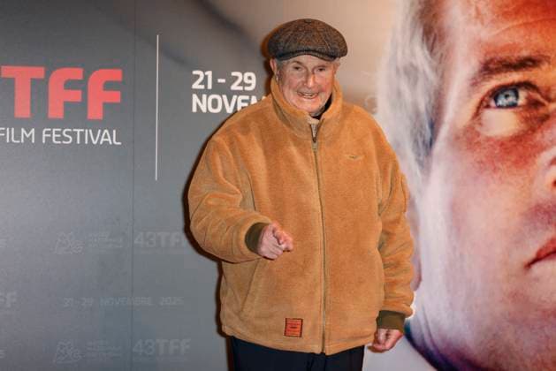 43 Turin Film Festival - Photocall TURIN, ITALY - NOVEMBER 22: Claude Lelouch poses at the photocall of Stella della Mole Award during the 43rd Torino Film Festival 2025 at Teatro Regio on November 22, 2025 in Turin, Italy. Photo Marco Piovanotto Abacapress.com  Copyright: xPiovanottoxMarco ABACAx