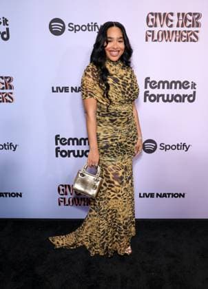 4th Annual Femme It Forward Give Her FlowHERS Gala at The Beverly Hilton Featuring: B. Simone Where: Los Angeles, California, United States When: 21 Nov 2025 Credit: Faye s Vision Cover Images EDITORIAL USE ONLY. NOT FOR USE BY NEWSPAPERS BASED IN THE UK. Copyright: xx coverimg55285910