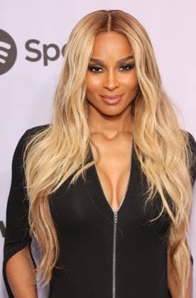 4th Annual Femme It Forward Give Her FlowHERS Gala at The Beverly Hilton Featuring: Ciara Where: Los Angeles, California, United States When: 21 Nov 2025 Credit: Faye s Vision Cover Images EDITORIAL USE ONLY. NOT FOR USE BY NEWSPAPERS BASED IN THE UK. Copyright: xx coverimg55285976