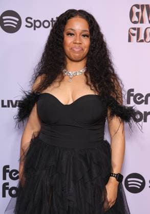 4th Annual Femme It Forward Give Her FlowHERS Gala at The Beverly Hilton Featuring: Vidie Williams Where: Los Angeles, California, United States When: 21 Nov 2025 Credit: Faye s Vision Cover Images EDITORIAL USE ONLY. NOT FOR USE BY NEWSPAPERS BASED IN THE UK. Copyright: xx coverimg55285802
