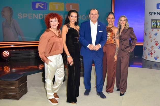 ABB No Angels, Wolfram Kons, Sandy Moelling, Nadia Benaissa, Lucy Diakovska, Jessica Wahls zu Gast im RTL Studio beim Charity zum 30.Geburtstag des RTL Spendenmarathon - wir helfen Kindern bei RTL Deutschland am 21.11.2025 2.Spendentag in Koeln Deutz NRW Deutschland