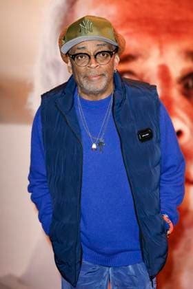 43 Turin Film Festival - Photocall TURIN, ITALY - NOVEMBER 22: Spike Lee poses at the photocall of Stella della Mole Award during the 43rd Torino Film Festival 2025 at Teatro Regio on November 22, 2025 in Turin, Italy. Photo Marco Piovanotto Abacapress.com  Copyright: xPiovanottoxMarco ABACAx