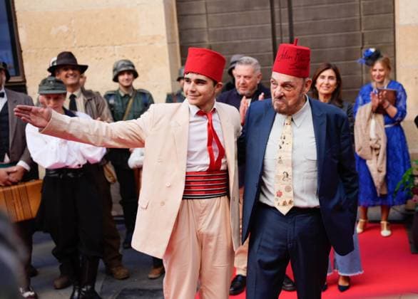 Actor John Rhys Davies unveils his star on the Almeria Walk of Fame Actor John Rhys Davies unveils his star on the Almeria Walk of Fame, November 22, 2025 in Almeria Andalusia, Spain Actor John Rhys Davies has swept this Saturday with his presence and charisma at the International Film Festival of Almeria Fical that recognizes him with its highest award for his role as Sallah, the good-natured Egyptian and ally of Indiana Jones in the films shot under the orders of Steven Spielberg, for which the fans of the saga have expressed a deep affection If you love your audience and take care of them, one day they will take care of you, said the interpreter 22 NOVEMBER 2025 Marian Leó Almeria Almeria Spain  Copyright: xMarianxLeonx 7118283
