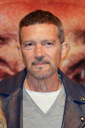 43 Turin Film Festival - Antonio Banderas at Stella della Mole Award’s photocall TURIN, ITALY - NOVEMBER 22: Antonio Banderas poses at the photocall of Stella della Mole Award during the 43rd Torino Film Festival 2025 at Teatro Regio on November 22, 2025 in Turin, Italy. Photo Marco Piovanotto Abacapress.com  Copyright: xPiovanottoxMarco ABACAx