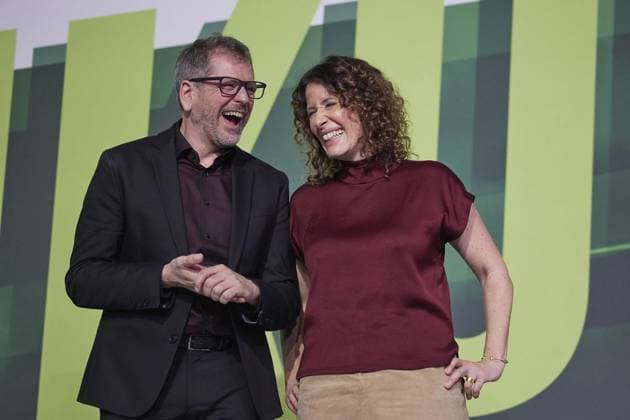Landesdelegiertenkonferenz Bündnis90 Die Grünen ** NUR FÜR REDAKTIONELLE ZWECKE ** EDITORIAL USE ONLY **<p>Werner Graf (Bündnis90 Die Grünen) und Bettina Jarasch (Bündnis90 Die Grünen) werden bei der Landesdelegiertenkonferenz ihrer Partei für die Ämter der Spitzenkandidaten bei der Abgeordnetenhauswahl gewählt. Deutschland Berlin Berlin Copyright: JörgxCarstensen *** State Delegates Conference Bündnis90 The Greens FOR EDITORIAL PURPOSES ONLY EDITORIAL USE ONLY p Werner Graf Bündnis90 The Greens and Bettina Jarasch Bündnis90 The Greens are elected at their partys state delegates conference for the offices of top candidates in the parliamentary elections Germany Berlin Berlin Copyright JörgxCarstensen Copyright: JörgxCarstensen doc83dh982g2co1071yg4kd ,EDITORIAL USE ONLY
