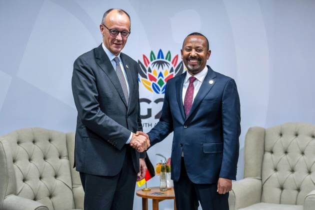 Johannesburg, Südafrika, 22.11.2025: Expo-Centre: G20-Gipfel: Bundeskanzler Friedrich Merz (CDU) und Abiy Ahmed Ali, Ministerpräsident von Äthiopien (Foto: Michael Kappeler, Pool) *** Johannesburg, South Africa, 22 11 2025 Expo Centre G20 Summit Federal Chancellor Friedrich Merz CDU and Abiy Ahmed Ali, Prime Minister of Ethiopia Photo Michael Kappeler, Pool Copyright: xMichaelxKappeler,xPool dtsxNachrichtenagenturx dts_94742