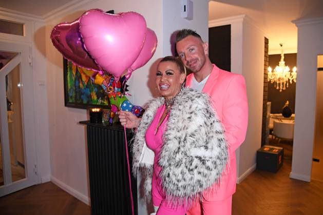 Ginger Costello-Wollersheim mit Freund Lukas Reiter bei der Geburtstagsfeier zum 40. Geburtstag von Sebastian Franke (Die Frankes) in der Villa Franke in Mörfelden-Walldorf am 22.11.2025