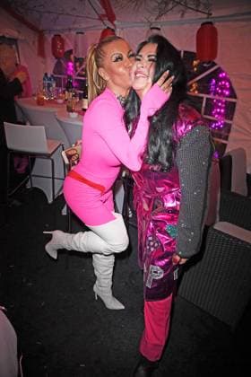 Ginger Costello-Wollersheim, Iris Klein-Katzenberger bei der Geburtstagsfeier zum 40. Geburtstag von Sebastian Franke (Die Frankes) in der Villa Franke in Mörfelden-Walldorf am 22.11.2025