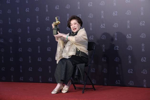 62nd Golden Horse Awards in Taipei TAIPEI, CHINA - NOVEMBER 22, 2025 - Taiwanese actress Shu Fang Chen won the Lifetime Achievement Award at the 62nd Golden Horse Awards in Taipei, China on November 22, 2025. Taipei Taiwan China  Copyright: xCFOTOx i1763909189372