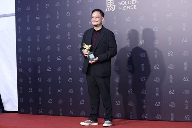 62nd Golden Horse Awards in Taipei TAIPEI, CHINA - NOVEMBER 22, 2025 - Hong Kong photographer Ming Kai Leung won the Best Cinematography Award at the 62nd Golden Horse Awards in Taipei, China on November 22, 2025. Taipei Taiwan China  Copyright: xCFOTOx i1763912876071