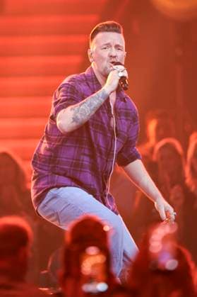Ben Zucker in der ZDF-Musikshow Die Giovanni Zarrella Show live aus der Messe Offenburg. Offenburg, 22.11.2025