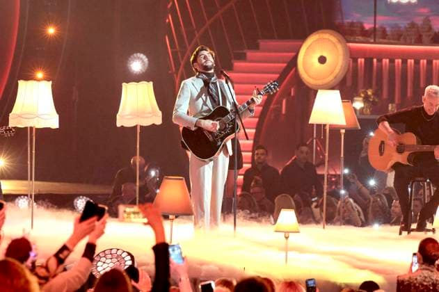 Alvaro Soler in der ZDF-Musikshow Die Giovanni Zarrella Show live aus der Messe Offenburg. Offenburg, 22.11.2025