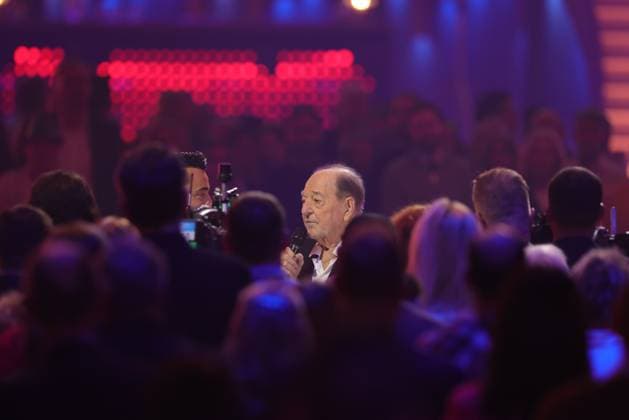RECORD DATE NOT STATED Die Giovanni Zarrella Show - Wir sagen Dankeschön Ralph Siegel. Die Giovanni Zarrella Show. ZDF-Live Sendung vom 22.11.2025 in der Baden-Arena Offenburg unter dem Motto Wir sagen Dankeschön. Offenburg, Baden-Württemberg, Deutschland.