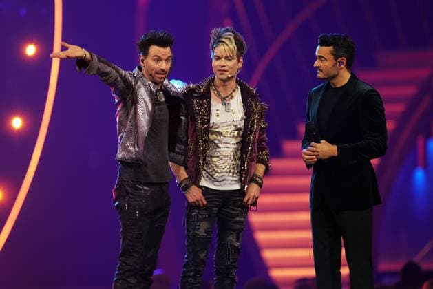 Die Giovanni Zarrella Show - Wir sagen Dankeschön Giovanni Zarrella und die Ehrlich Brothers. Die Giovanni Zarrella Show. ZDF-Live Sendung vom 22.11.2025 in der Baden-Arena Offenburg unter dem Motto Wir sagen Dankeschön. Offenburg, Baden-Württemberg, Deutschland.