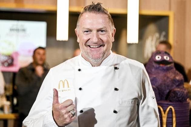 Mc Donald s Wiedereröffnung ** NUR FÜR REDAKTIONELLE ZWECKE ** EDITORIAL USE ONLY **<p>Marcus Prünte (Franchisenehmer) bei der Mc Donald s Wiedereröffnung am Sonntag, 23. November 2025 an der Eleonorastraße in Essen-Rüttenscheid. Deutschland NRW Essen Copyright: VladimirxWegener
