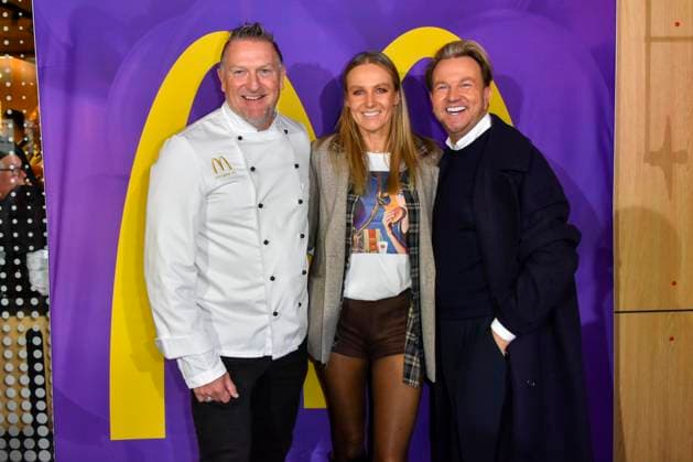ABB Marcus Pruente Stephanie Pruente Sandro Rath bei der Wiedereroeffnung der MC Donald Filiale Schnell Restaurant in Essen am 23.11.2025 NRW Deutschland