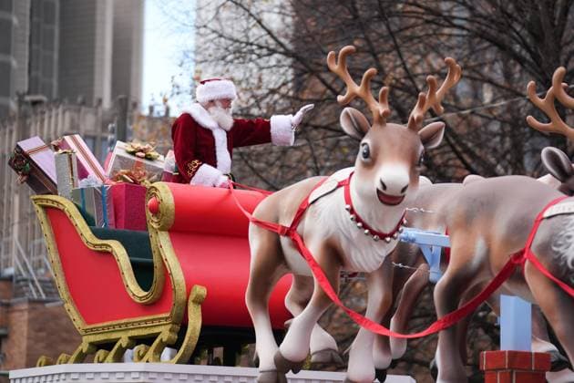 2025 Santa Claus Parade in Toronto TORONTO, CANADA - NOVEMBER 23 : Participants attend the 121st edition of the Santa Claus Parade in Toronto, Ontario on November 23, 2025. Mert Alper Dervis Anadolu Ontario Canada. Editorial use only. Please get in touch for any other usage.  Copyright: x2025xAnadoluxMertxAlperxDervisx