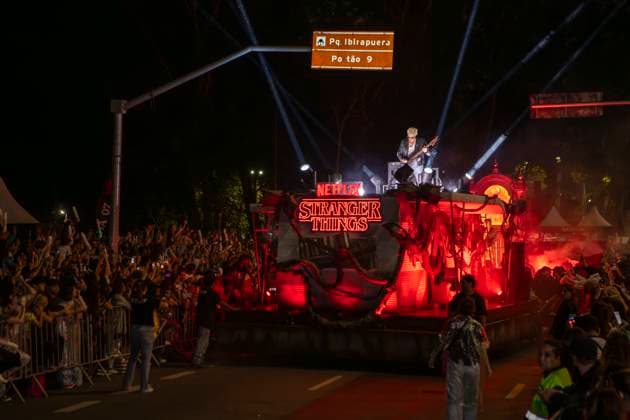 SaO PAULO, SP - 23.11.2025: PARADA ESTRANHA Ã REALIZADA EM SaO PAULO - The Strange Parade took place this Sunday (23), an event celebrating the launch of the fifth season of the Stranger Things series. The event occupied part of Avenida Pedro Ãlvares Cabral and attracted thousands of fans with performances, scenic elements from the Upside Down and activations. The event featured the presence of actor Jamie Campbell Bower, who plays Vecna, and presenter Maria das Gracas Meneghel, Xuxa, who was received with great euphoria by the audience. A highlight was singer Supla performing air guitar during the Strange Parade. x2847227x  EmersonxSantos