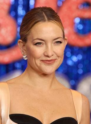Sur un Air de Blues - Song Sung Blue Premiere Kate Hudson attends the Sur un Air de Blues - Song Sung Blue Premiere at Le Grand Rex on November 23, 2025 in Paris, France.  Copyright: xDFYx