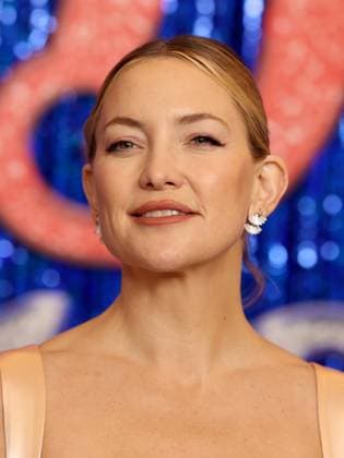 Sur un Air de Blues - Song Sung Blue Premiere Kate Hudson attends the Sur un Air de Blues - Song Sung Blue Premiere at Le Grand Rex on November 23, 2025 in Paris, France.  Copyright: xDFYx