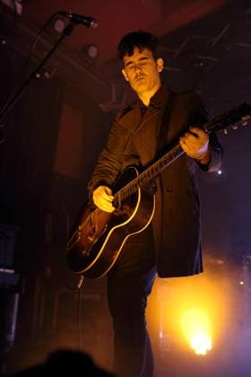 Robert Levon Been von der Band Black Rebel Motorcycle Club bei einem Konzert im Astra Kulturhaus in Berlin, 23. November 2025. Black Rebel Motorcycle Club Konzert Berlin
