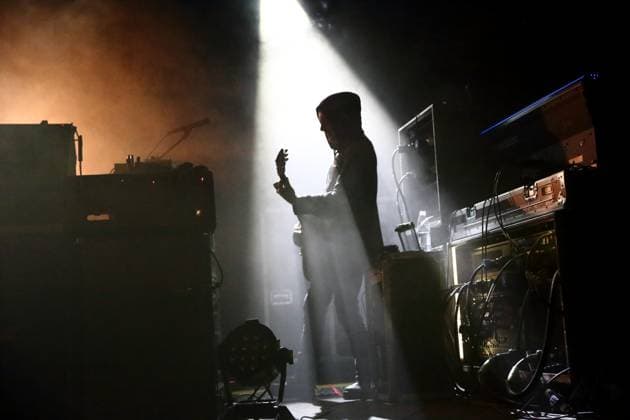 Peter Hayes von der Band Black Rebel Motorcycle Club bei einem Konzert im Astra Kulturhaus in Berlin, 23. November 2025. Black Rebel Motorcycle Club Konzert Berlin