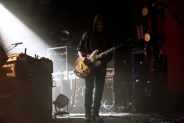 Peter Hayes von der Band Black Rebel Motorcycle Club bei einem Konzert im Astra Kulturhaus in Berlin, 23. November 2025. Black Rebel Motorcycle Club Konzert Berlin