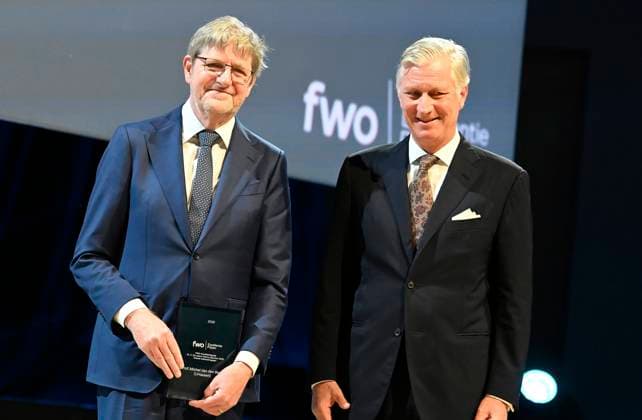 The Fund For Scientific Research Awards BRUSSELS, BELGIUM - NOVEMBER 24 : Michel Van den Bergh) receives the prize for Exact Sciences. King Philippe attends the five-yearly awards ceremony of the (National) Fund for Scientific Research (FRS-FNRS) and the Fonds Wetenschappelijk Onderzoek (FWO). These awards recognise Belgian researchers who have made a significant contribution to their field and promote the international reputation of Belgian scientific research. The disciplines covered include the humanities, social sciences, fundamental biomedical sciences, clinical biomedical sciences, fundamental exact and natural sciences, and applied sciences. The ceremony brings together representatives from the academic, scientific and institutional  Copyright: xBertxVanxDenxBrouckex