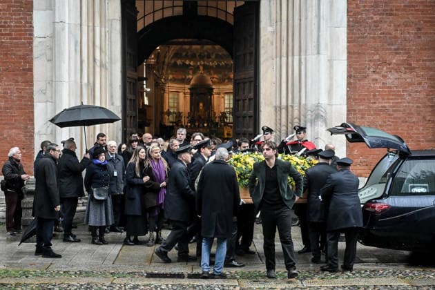 November 24, 2025, Milano, Mi, Italia: Ornella Vanoni s funeral in Milan Nov 24th 2025 Milano Italia  - ZUMAa289 20251124_zia_a289_081 Copyright: xNicolaxMarfisi Agfx