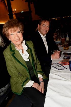Carolin Reiber TV Moderatorin a.D. Thomas Hock BR Produktionsleiter Muenchen 23.11.2025 Wirtshaus am Schlachthof -Narrhalla -Sigi Sommer Taler Kunst-Kabarettpreis Verleihung 2025 Foto Bernd Lindenthaler Muenchen