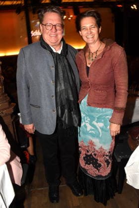 Helmut Schleich Kabarettist Mimi Lindner Muenchen 23.11.2025 Wirtshaus am Schlachthof -Narrhalla -Sigi Sommer Taler Kunst-Kabarettpreis Verleihung 2025 Foto Bernd Lindenthaler Muenchen